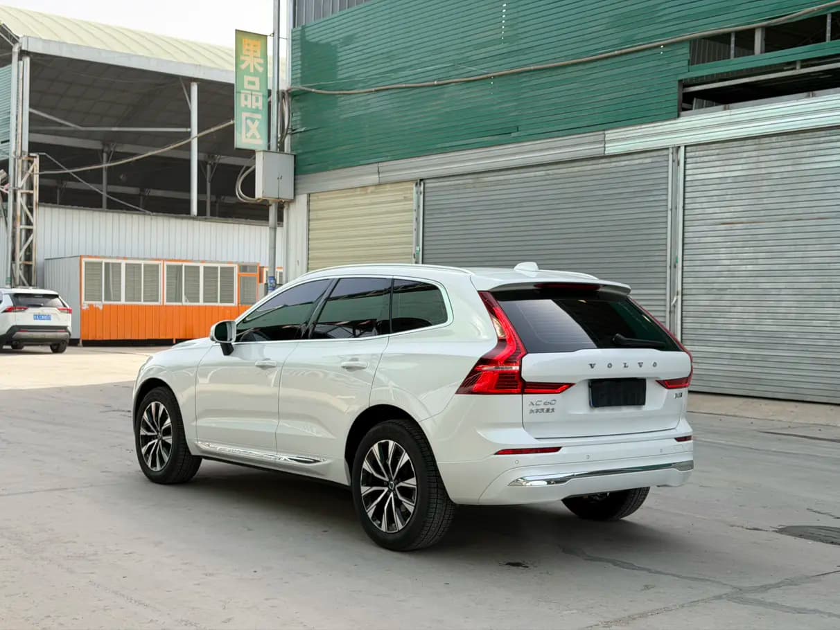 Volvo XC60 2022 г. 63000 км. — фото 4