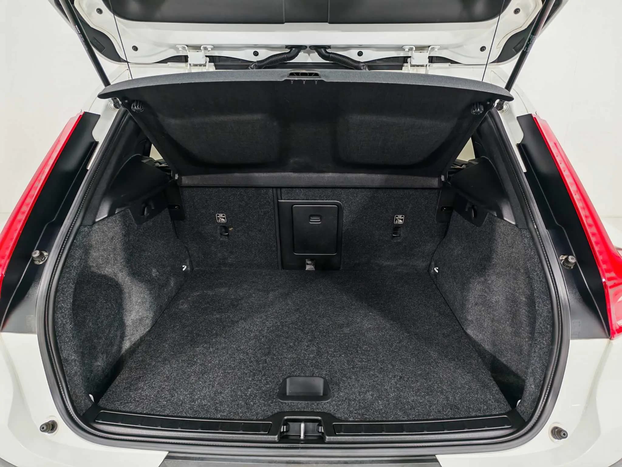 Volvo XC40 2021 г. 29765 км. — фото 10