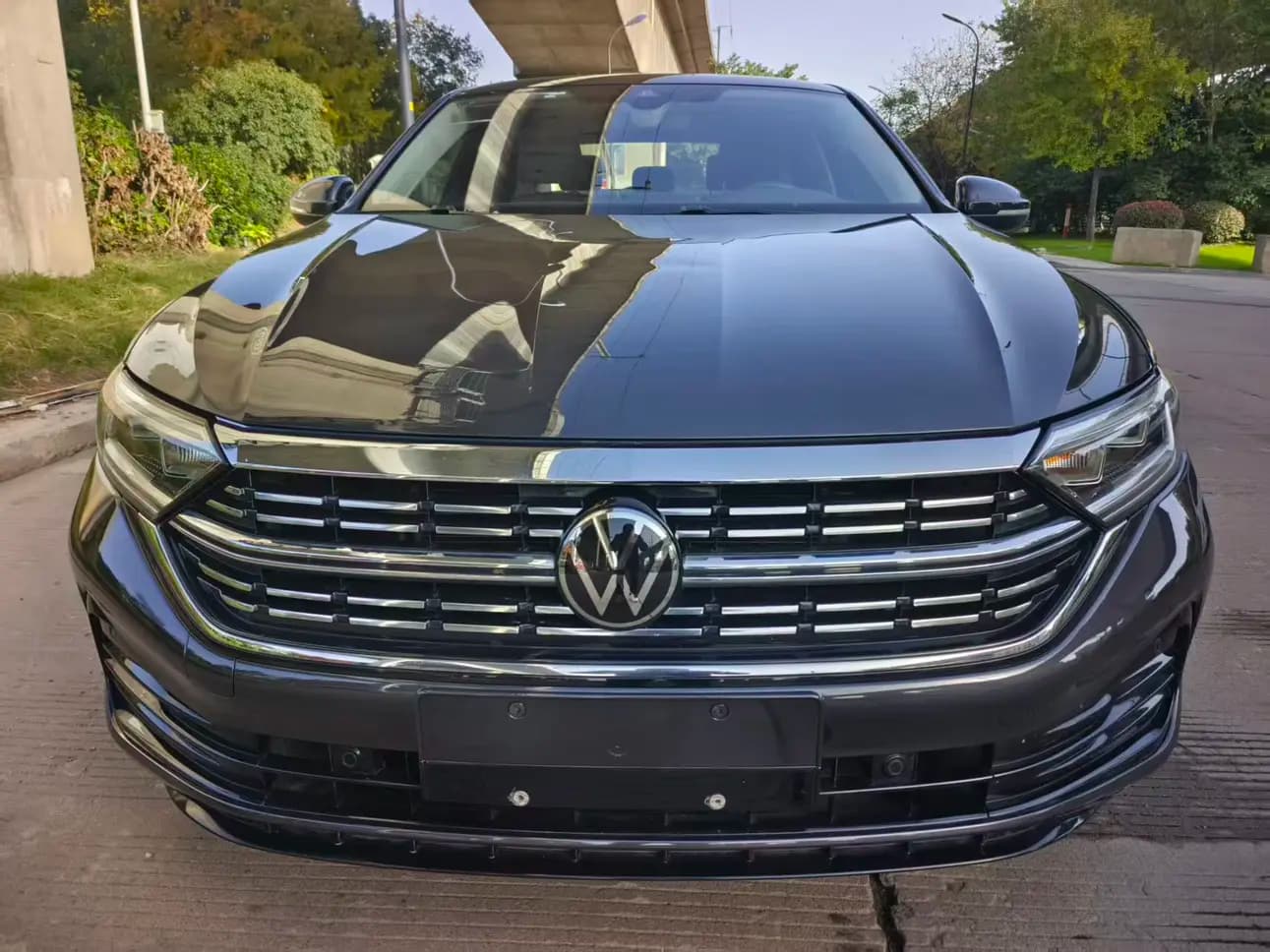 Volkswagen Sagitar 2023 г. 50031 км. — фото 2