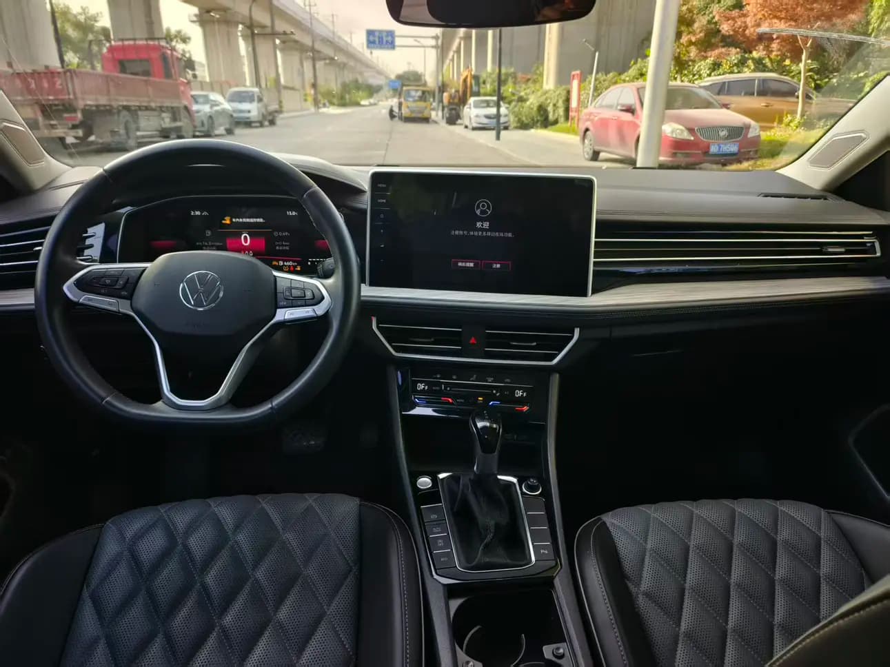 Volkswagen Sagitar 2023 г. 50031 км. — фото 7