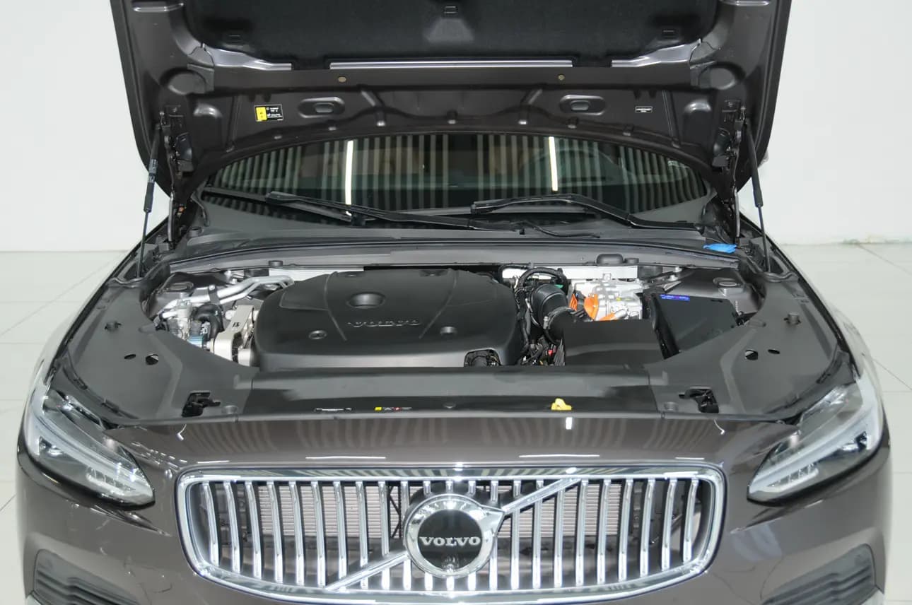 Volvo S90 PHEV 2024 г. 5815 км. — фото 4