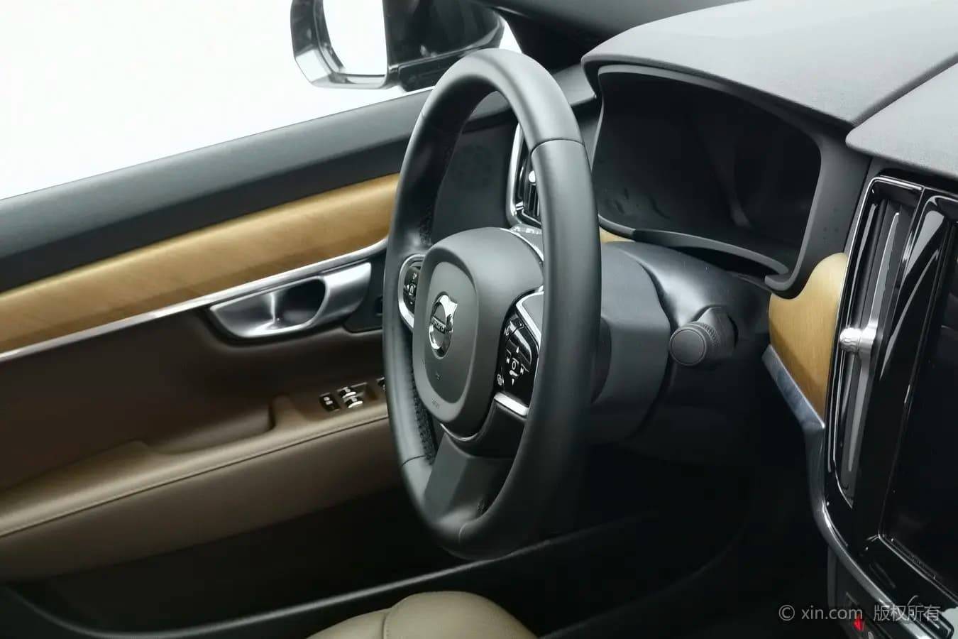 Volvo S90 2023 г. 40714 км. — фото 11