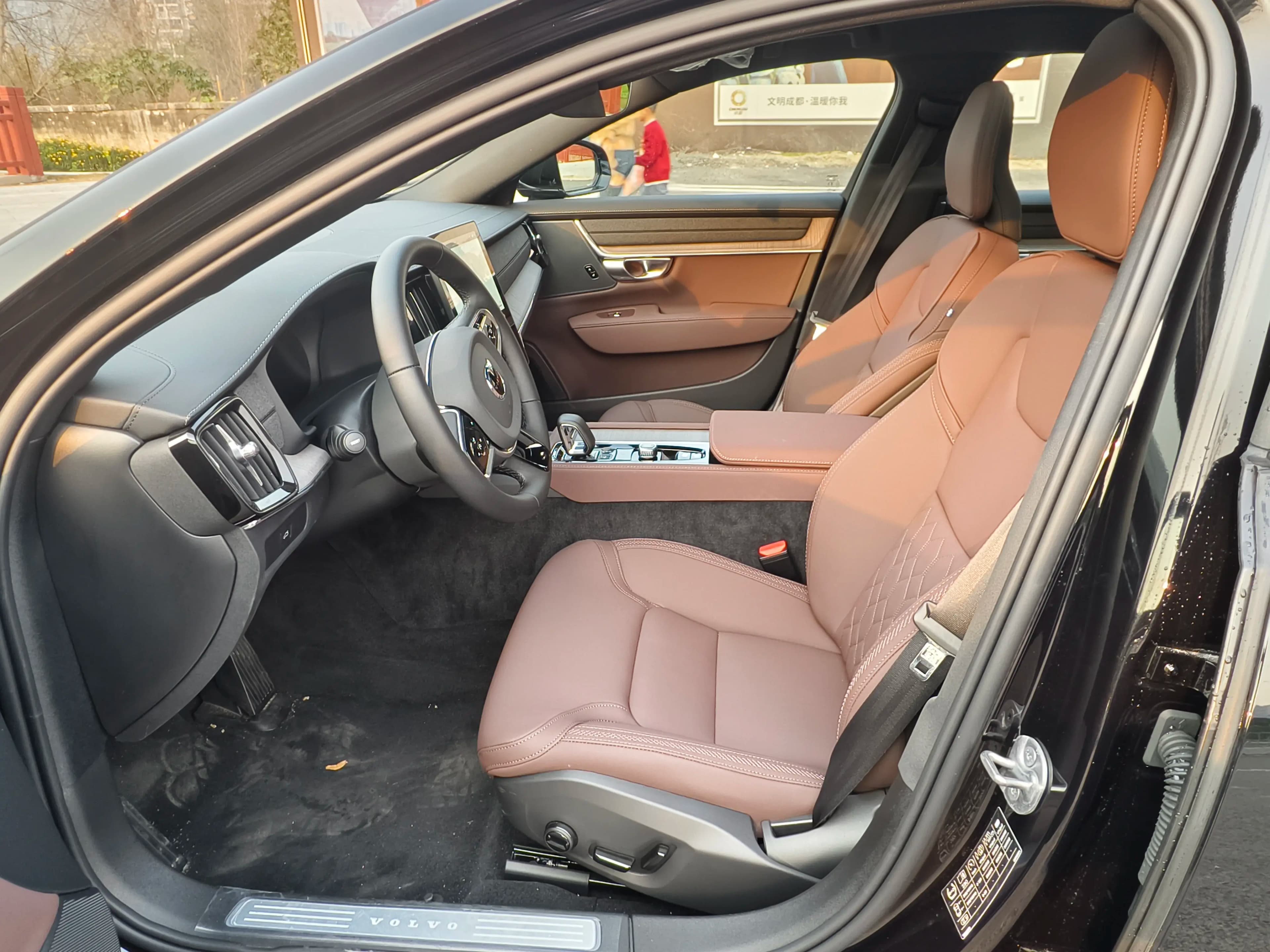 Volvo S90 2025 г. 2110 км. — фото 8