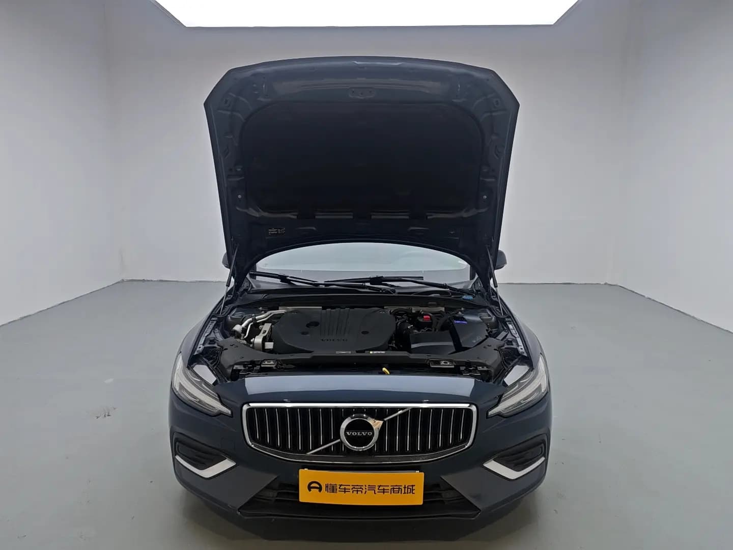 Volvo S60 2022 г. 60409 км. — фото 6