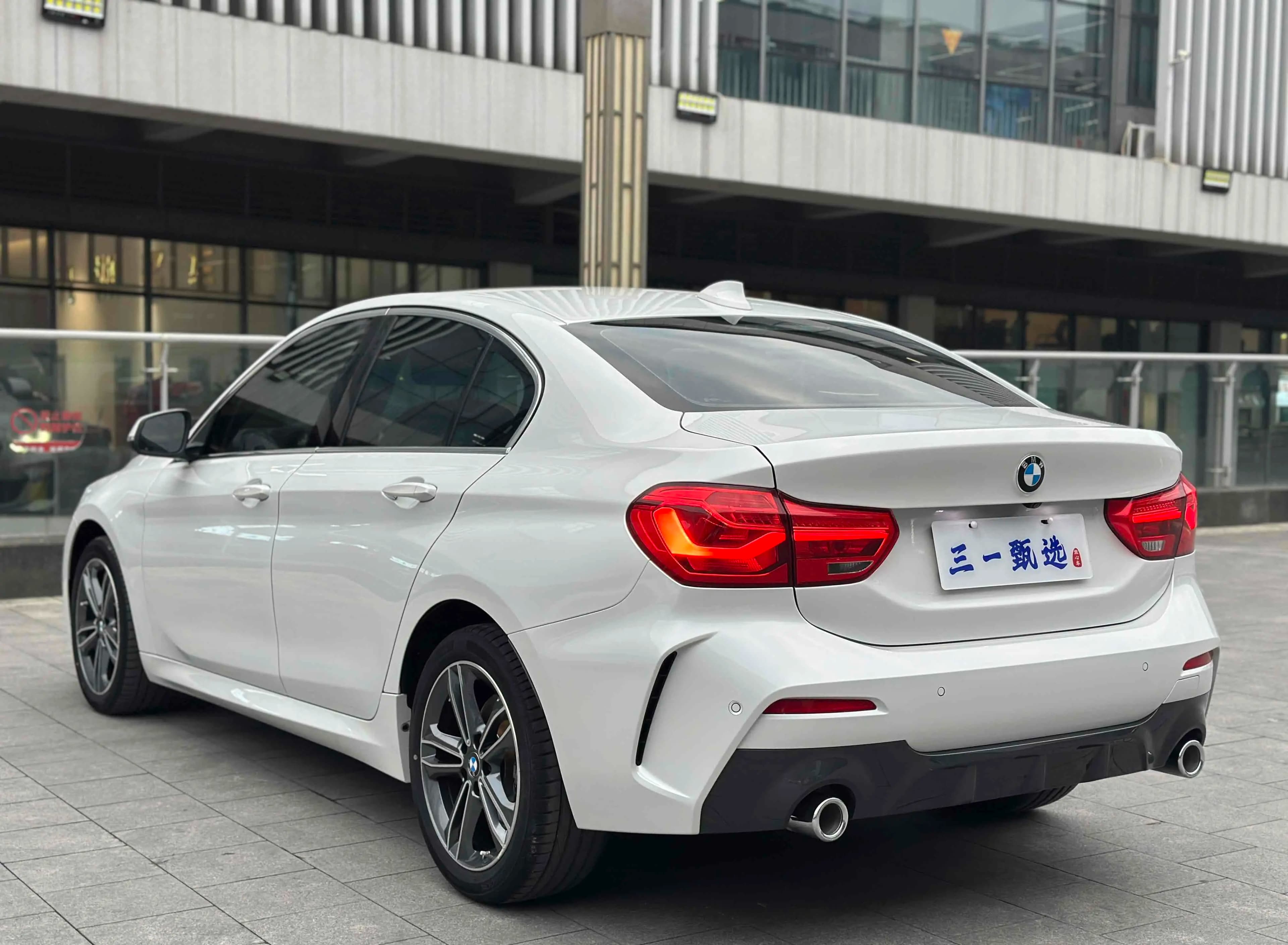 BMW 1 Series 2022 г. 26083 км. — фото 4