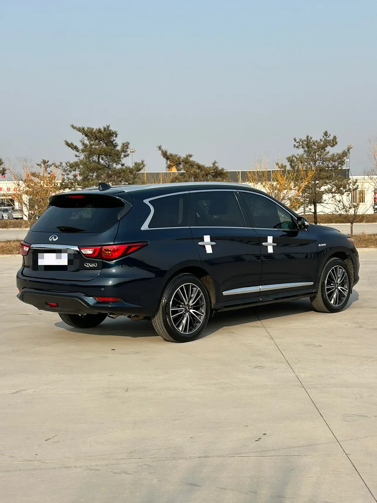 Infiniti QX60 2021 г. 68121 км. — фото 2