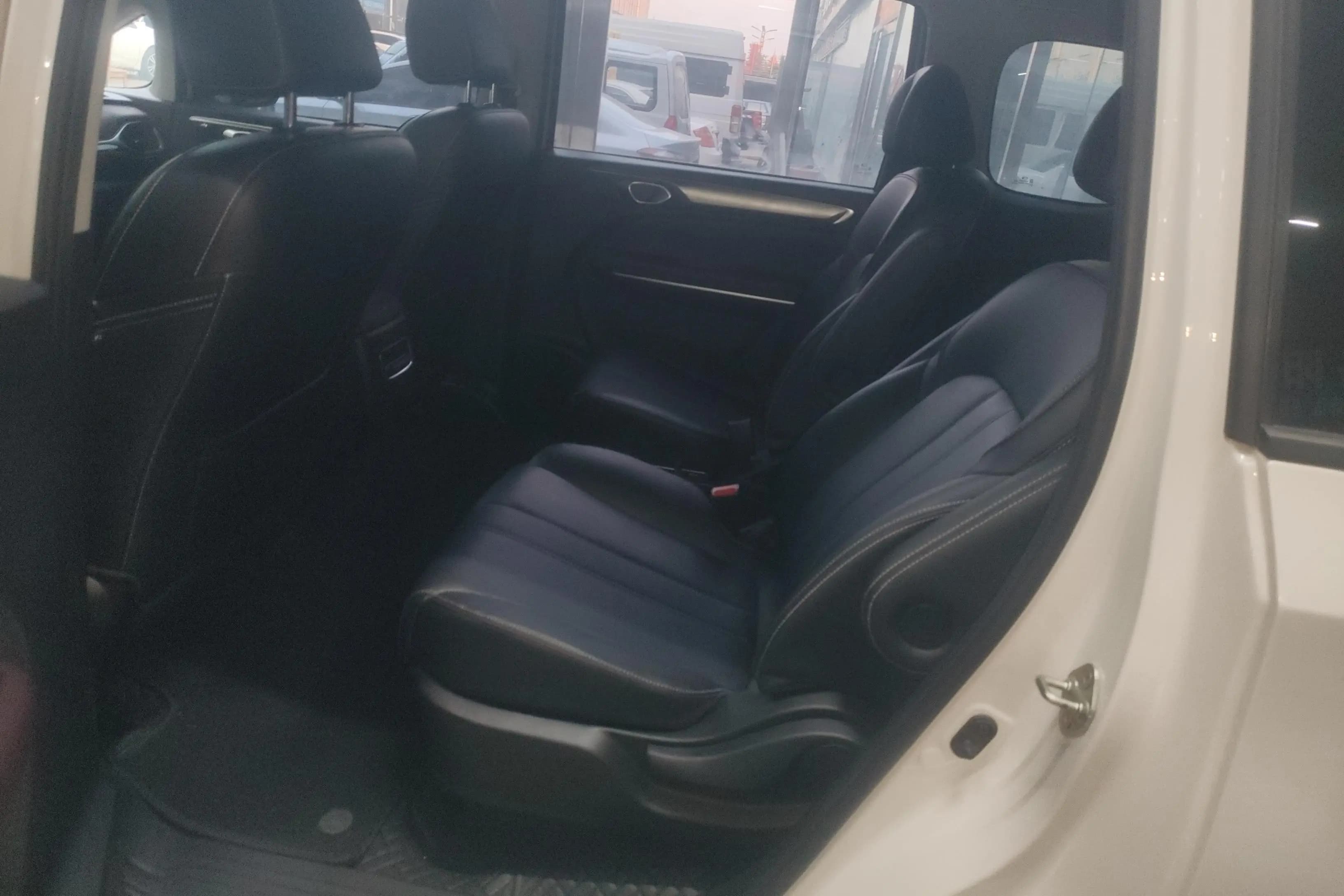 GAC Trumpchi M6 2023 г. 34200 км. — фото 14