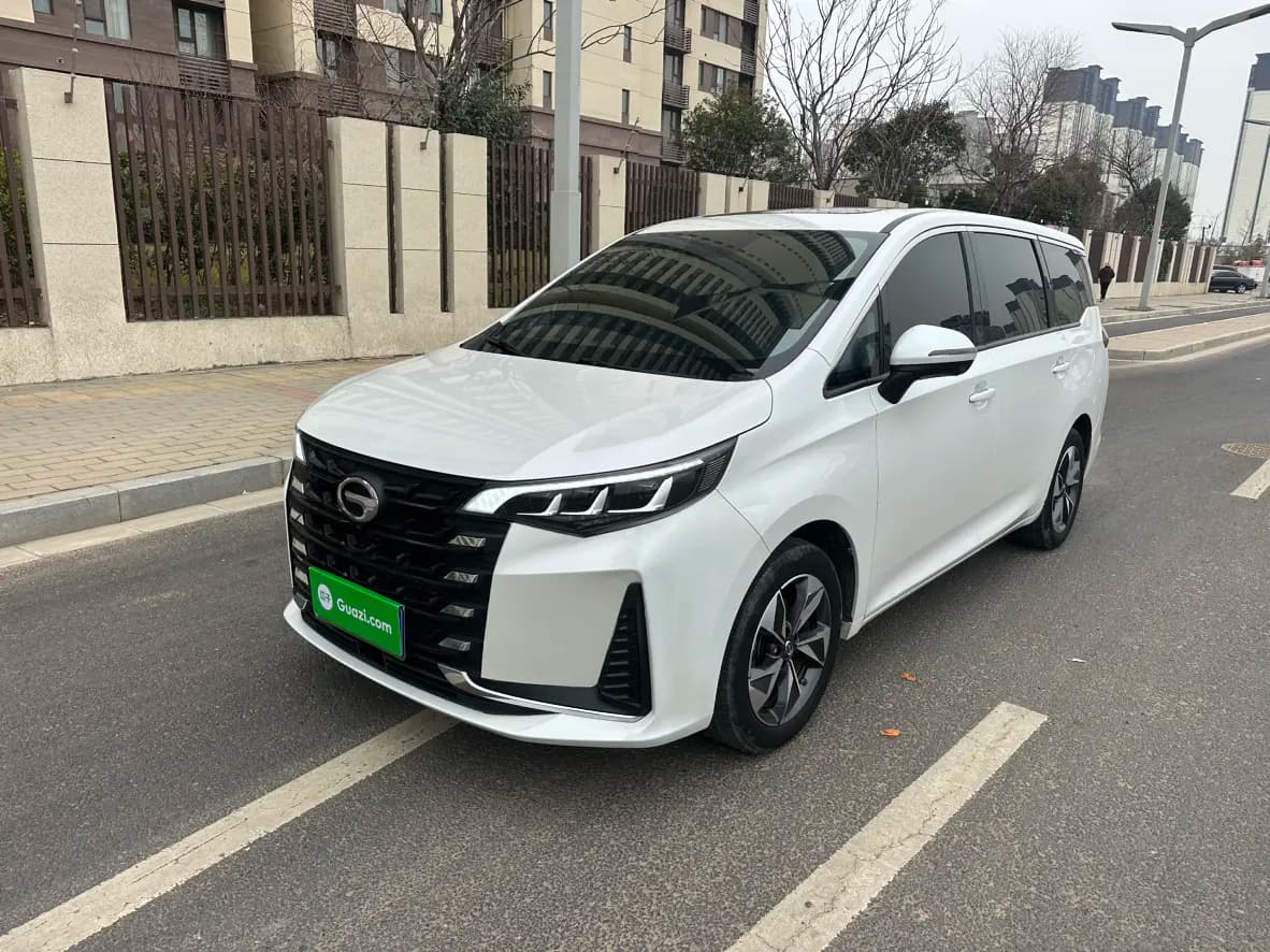 GAC Trumpchi M6 2023 г. 70000 км.