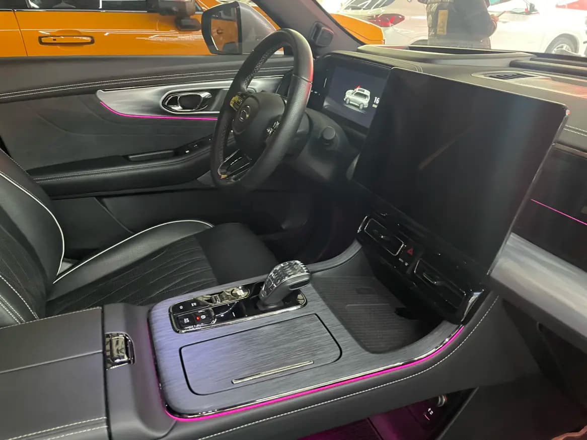 GAC Trumpchi GS8 2023 г. 43058 км. — фото 8