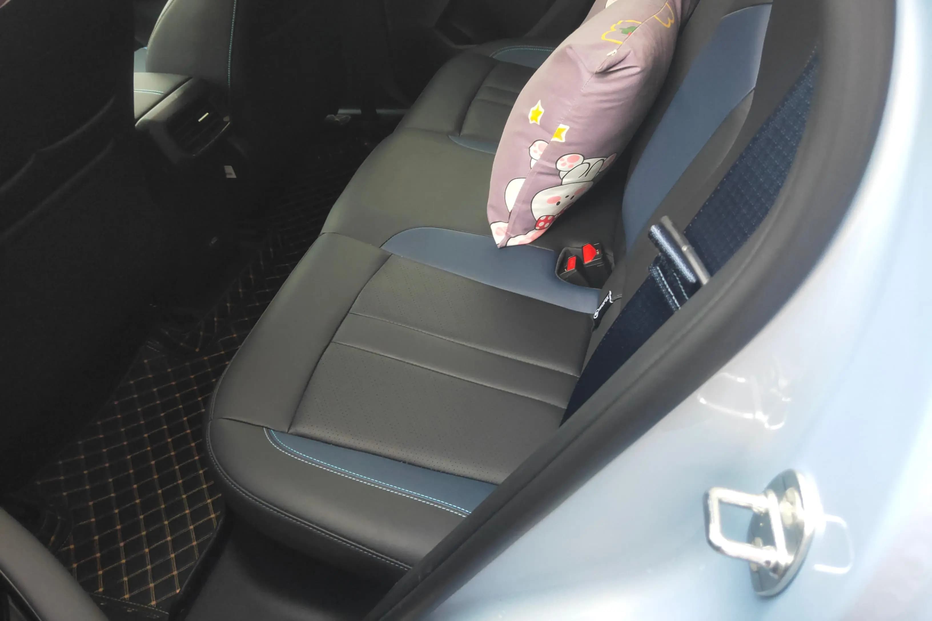 GAC Trumpchi GS3 2025 г. 9023 км. — фото 15