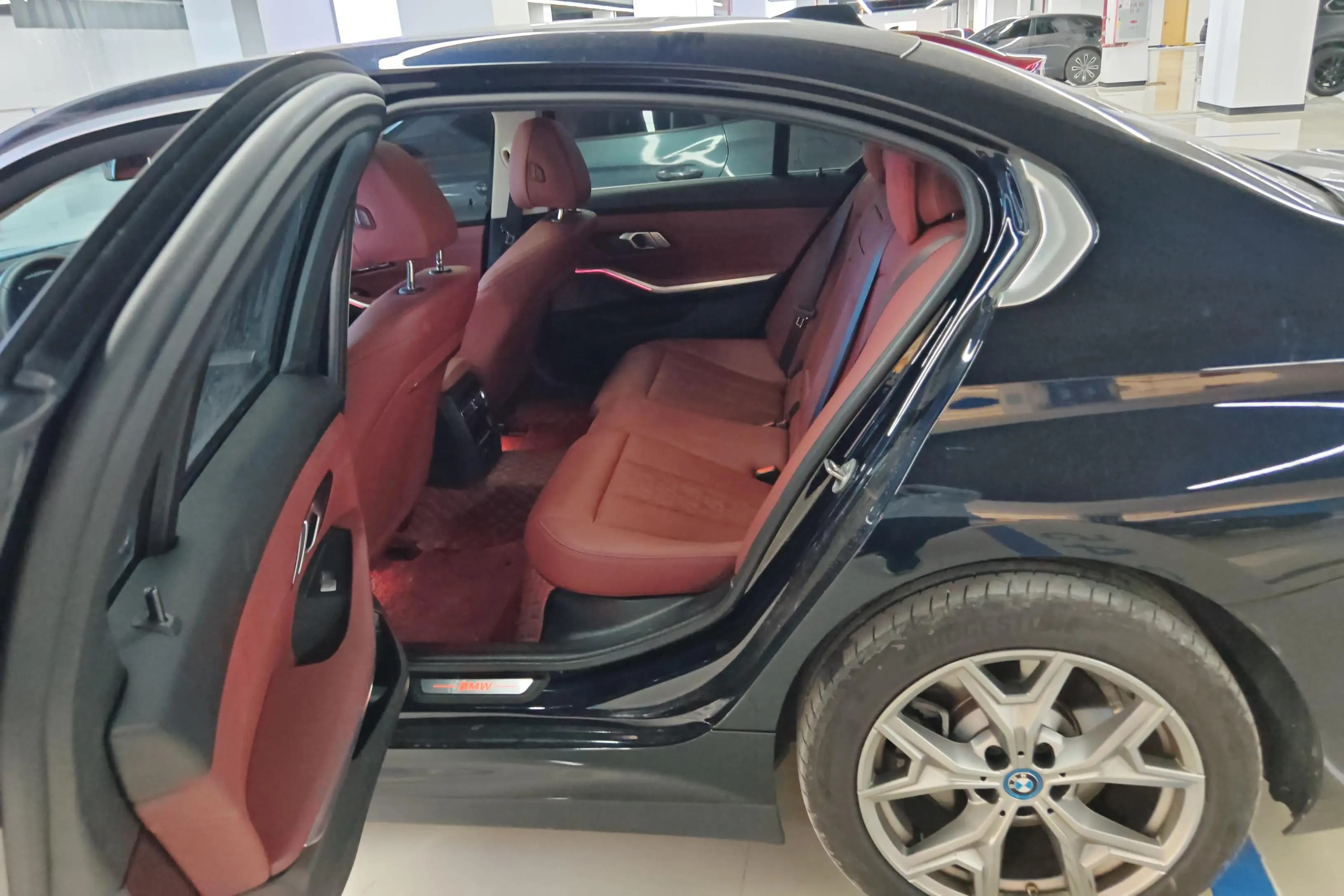 BMW i3 2024 г. 27206 км. — фото 16