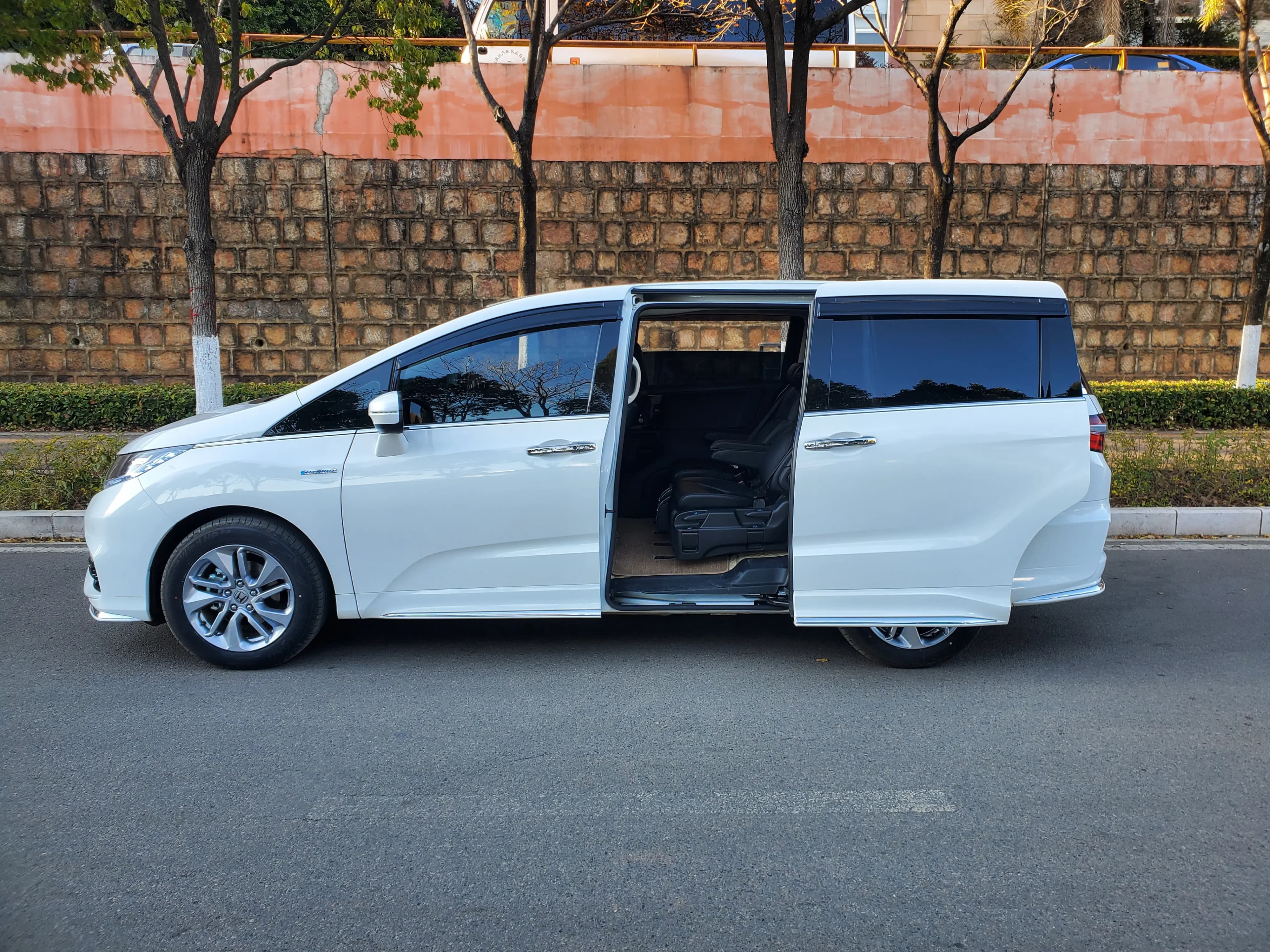 Honda Odyssey 2021 г. 115008 км. — фото 4