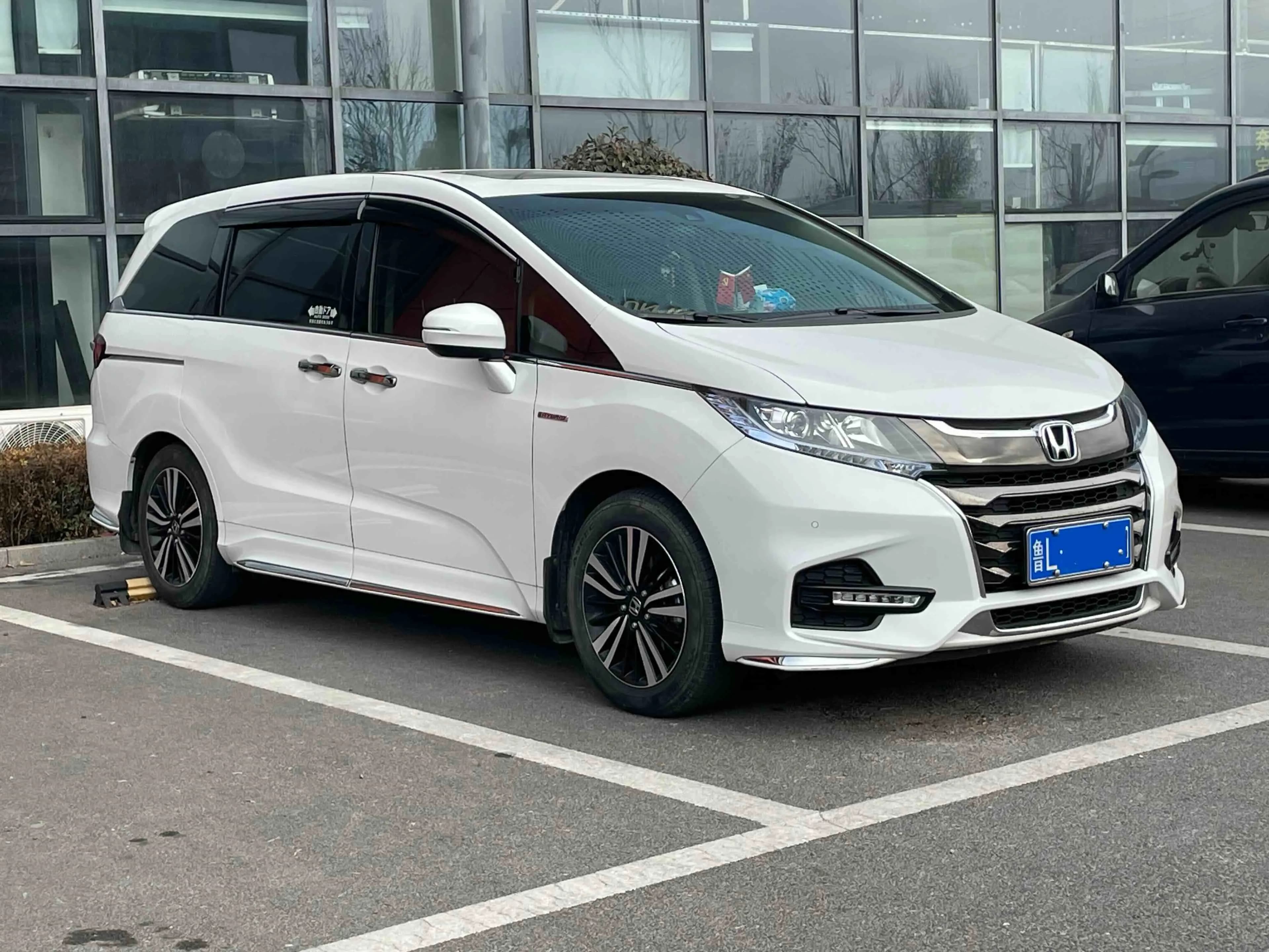 Honda Odyssey 2021 г. 82000 км. — фото 3