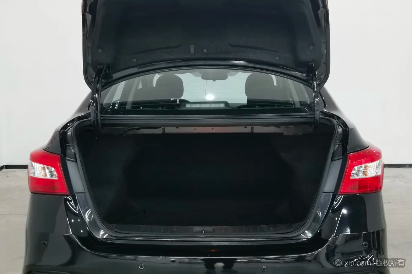 Nissan Sylphy 2021 г. 42373 км. — фото 15