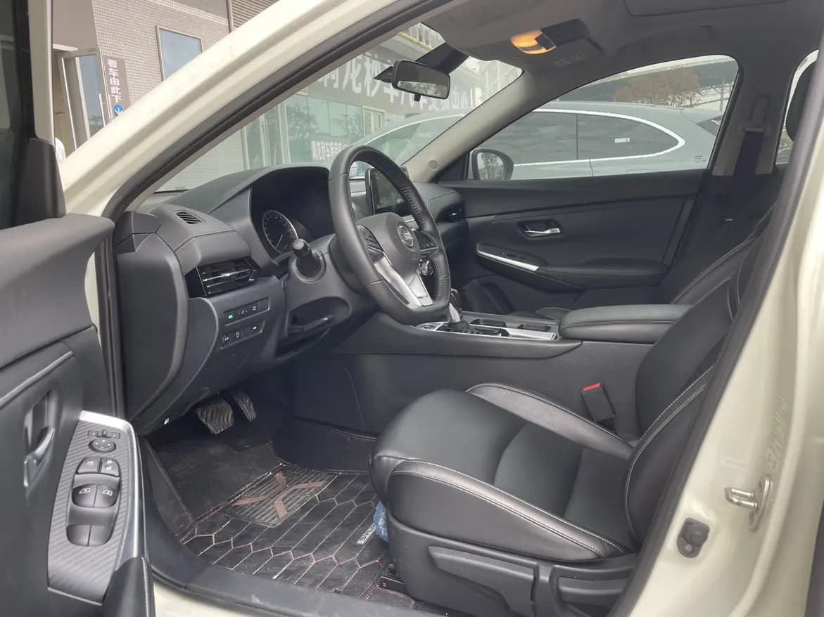Nissan Sylphy 2022 г. 43977 км. — фото 6
