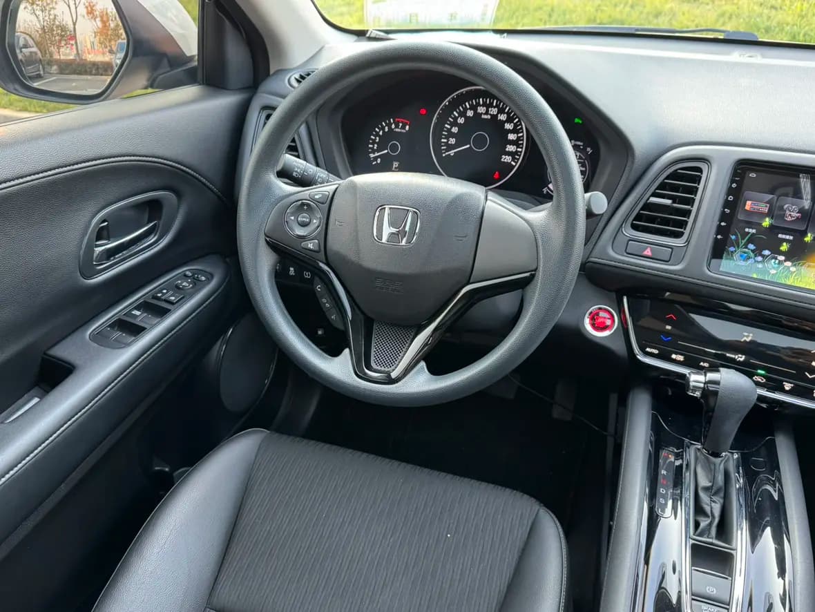 Honda Vezel 2022 г. 15290 км. — фото 16