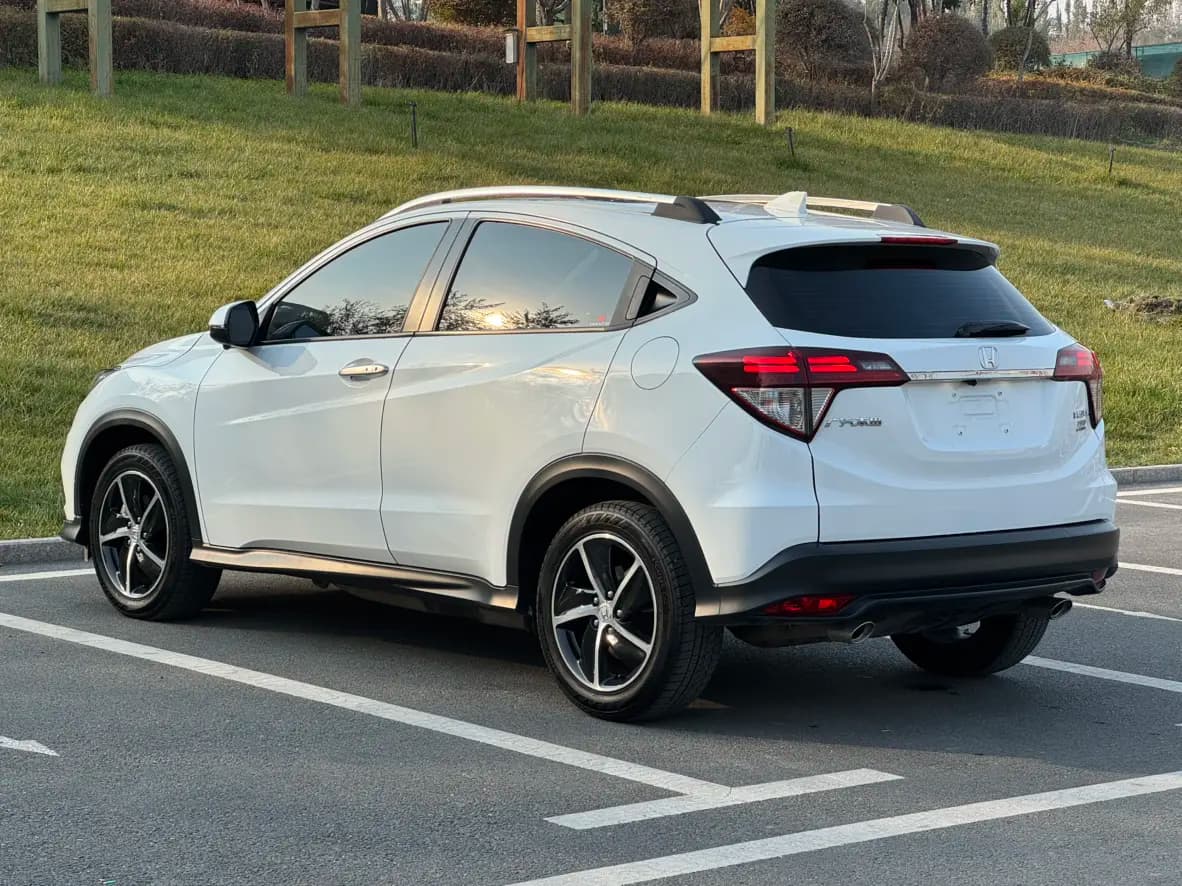 Honda Vezel 2022 г. 15290 км. — фото 4