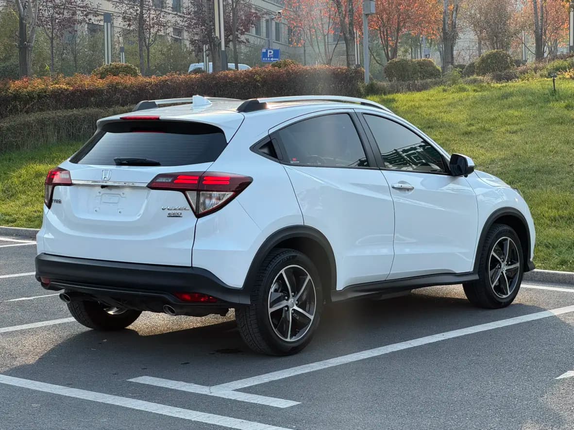 Honda Vezel 2022 г. 15290 км. — фото 6