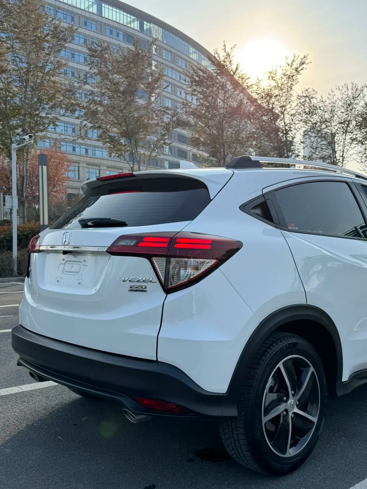 Honda Vezel 2022 г. 15290 км. — фото 8