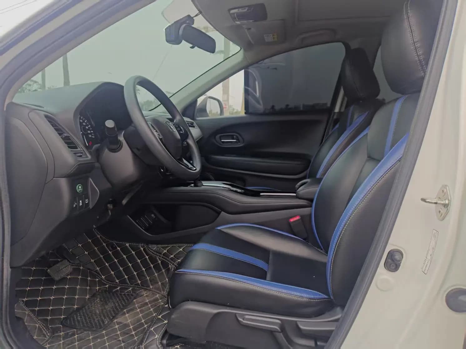 Honda Vezel 2021 г. 24091 км. — фото 8
