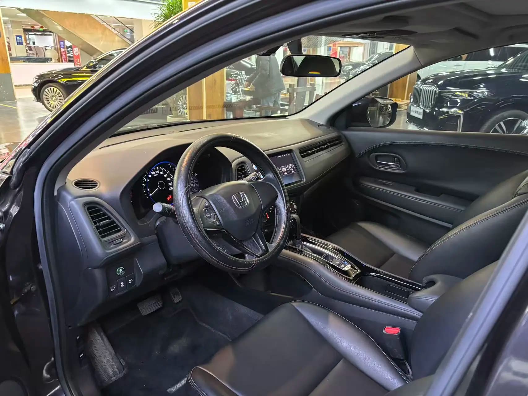 Honda Vezel 2022 г. 21092 км. — фото 10
