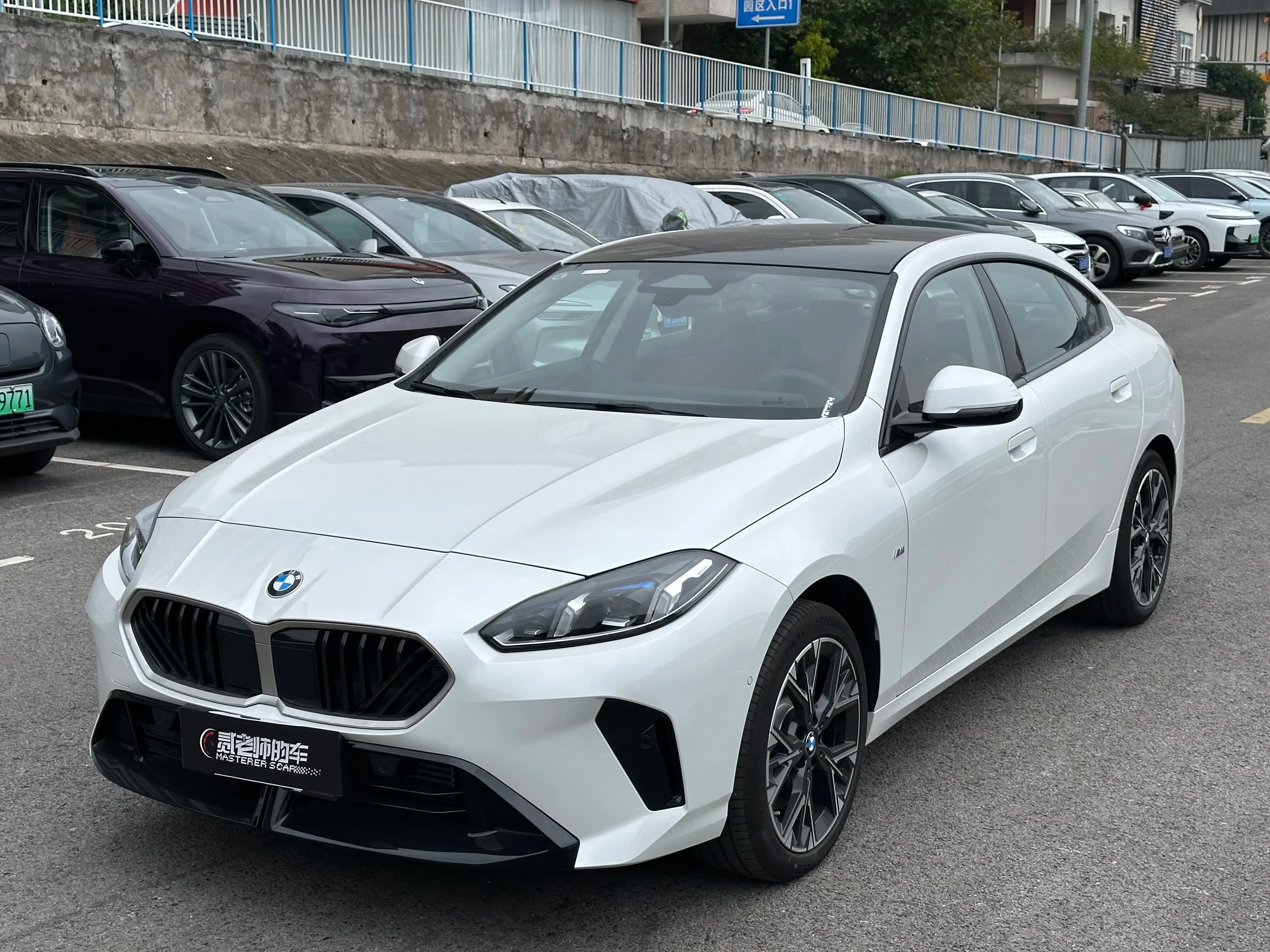 BMW 2 Series 2025 г. 1125 км.
