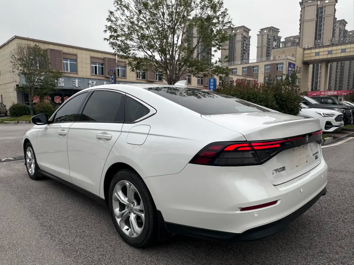 Honda Accord 2023 г. 30035 км. — фото 4