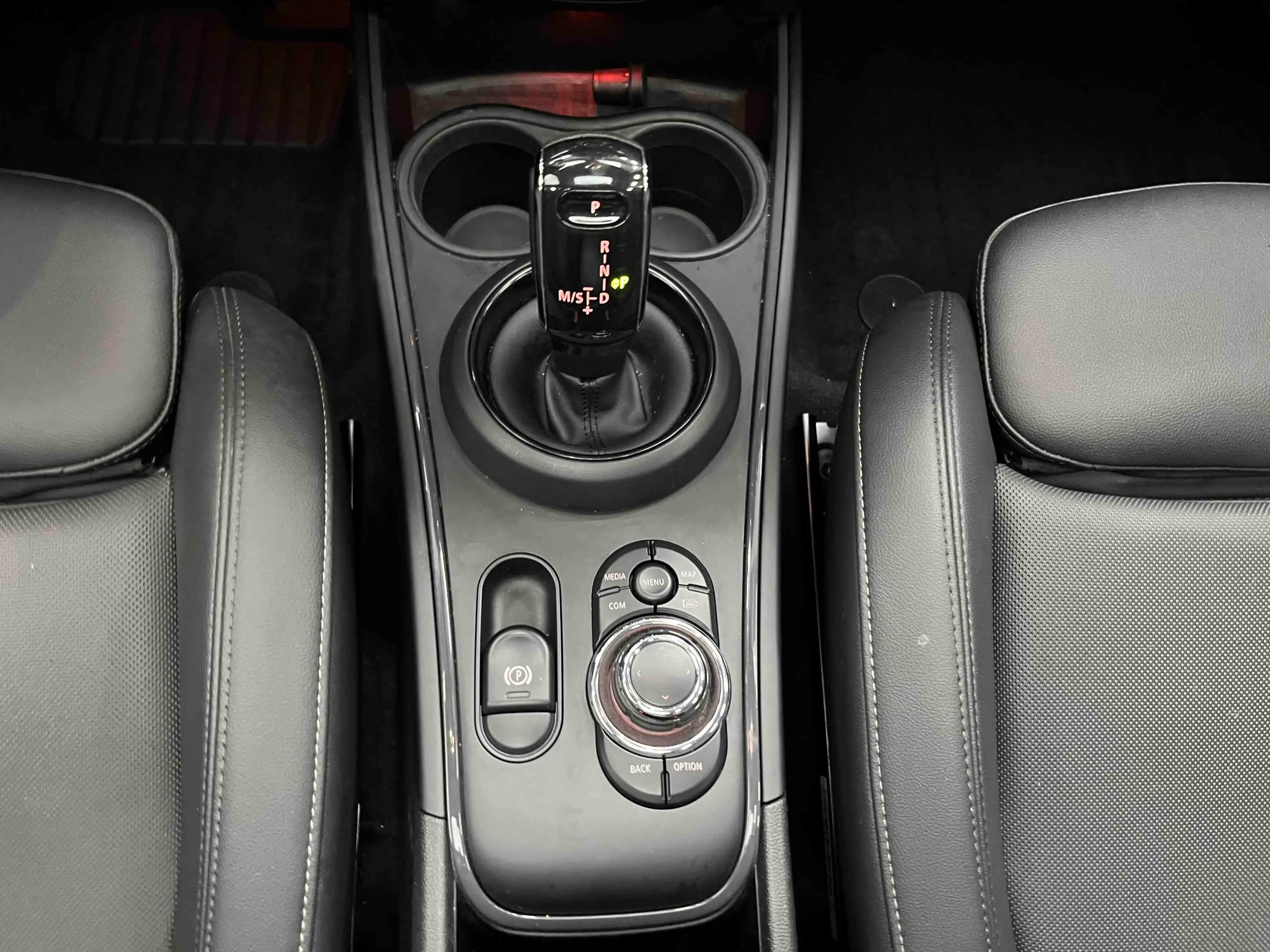 MINI COUNTRYMAN 2022 г. 44276 км. — фото 21