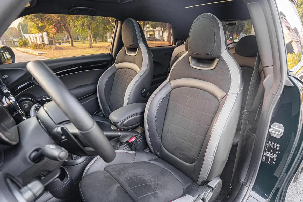 MINI JCW 2022 г. 15000 км. — фото 13
