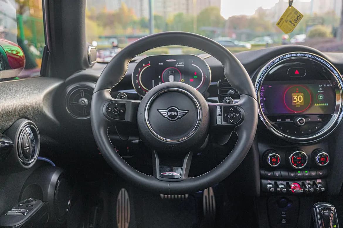MINI JCW 2022 г. 15000 км. — фото 9