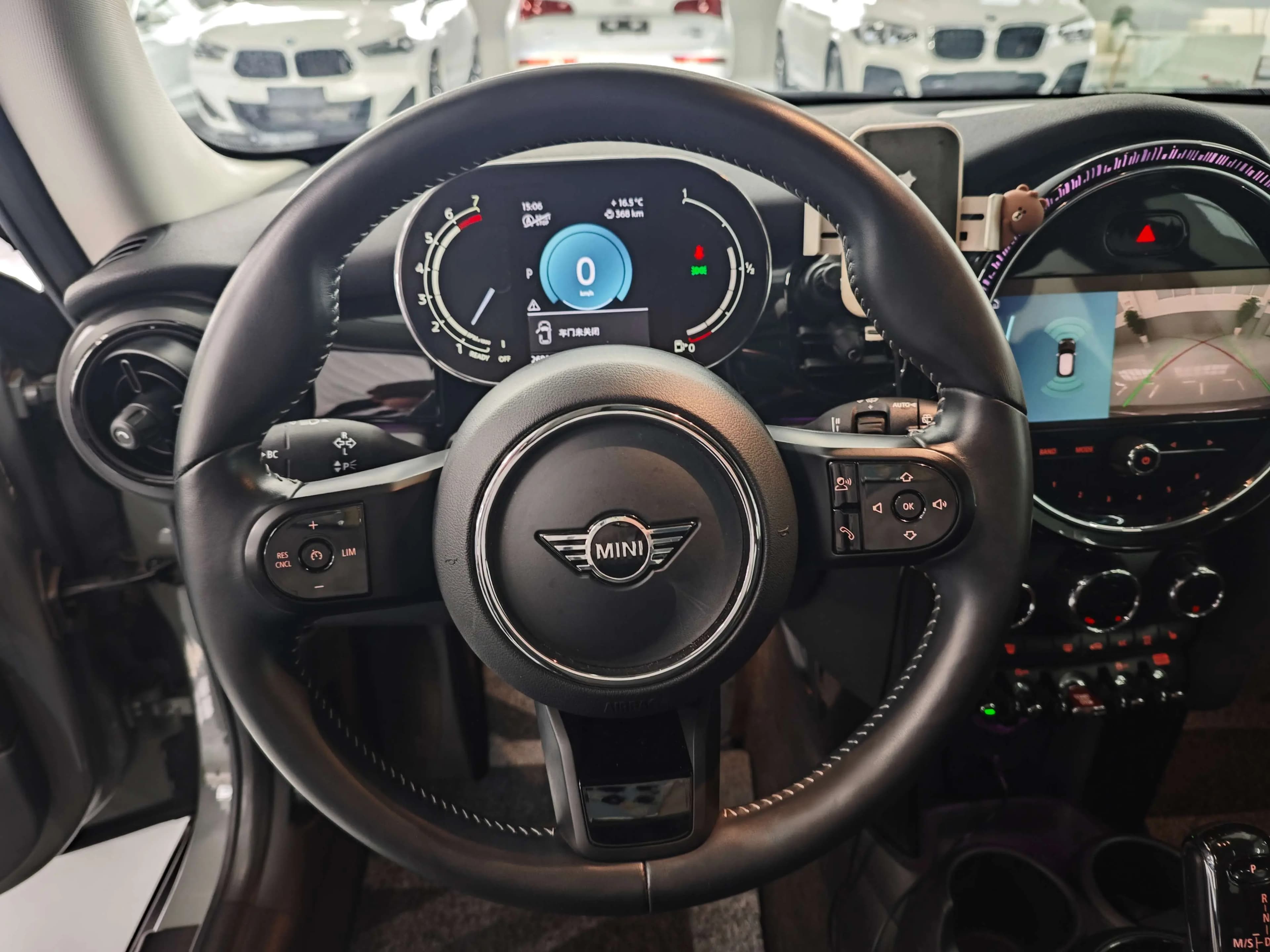MINI  2021 г. 26903 км. — фото 8