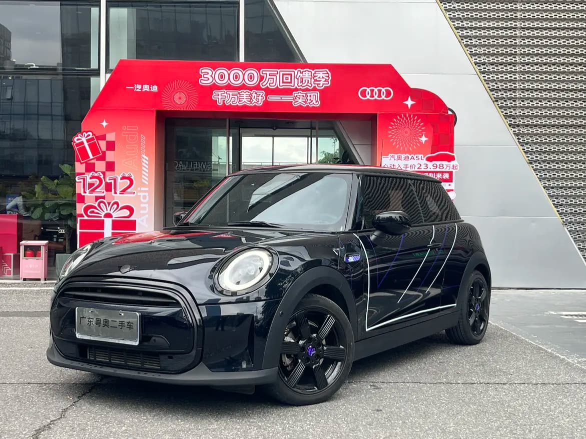 MINI 2024 г. 34149 км.