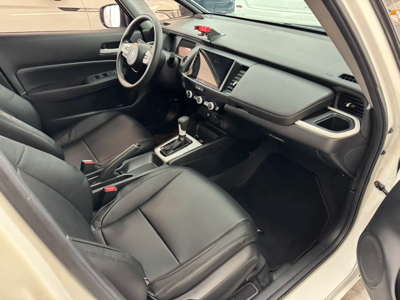 Honda Fit 2022 г. 24096 км. — фото 7