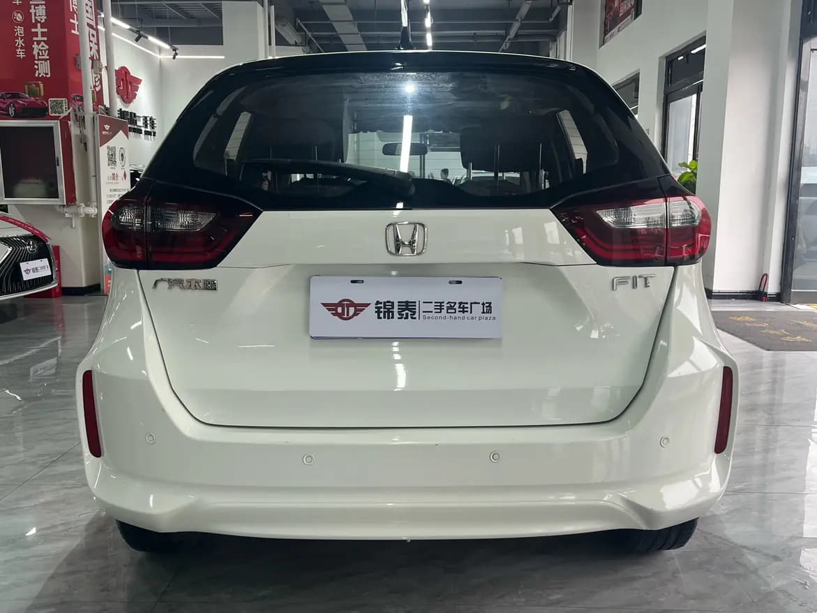 Honda Fit 2021 г. 112097 км. — фото 3