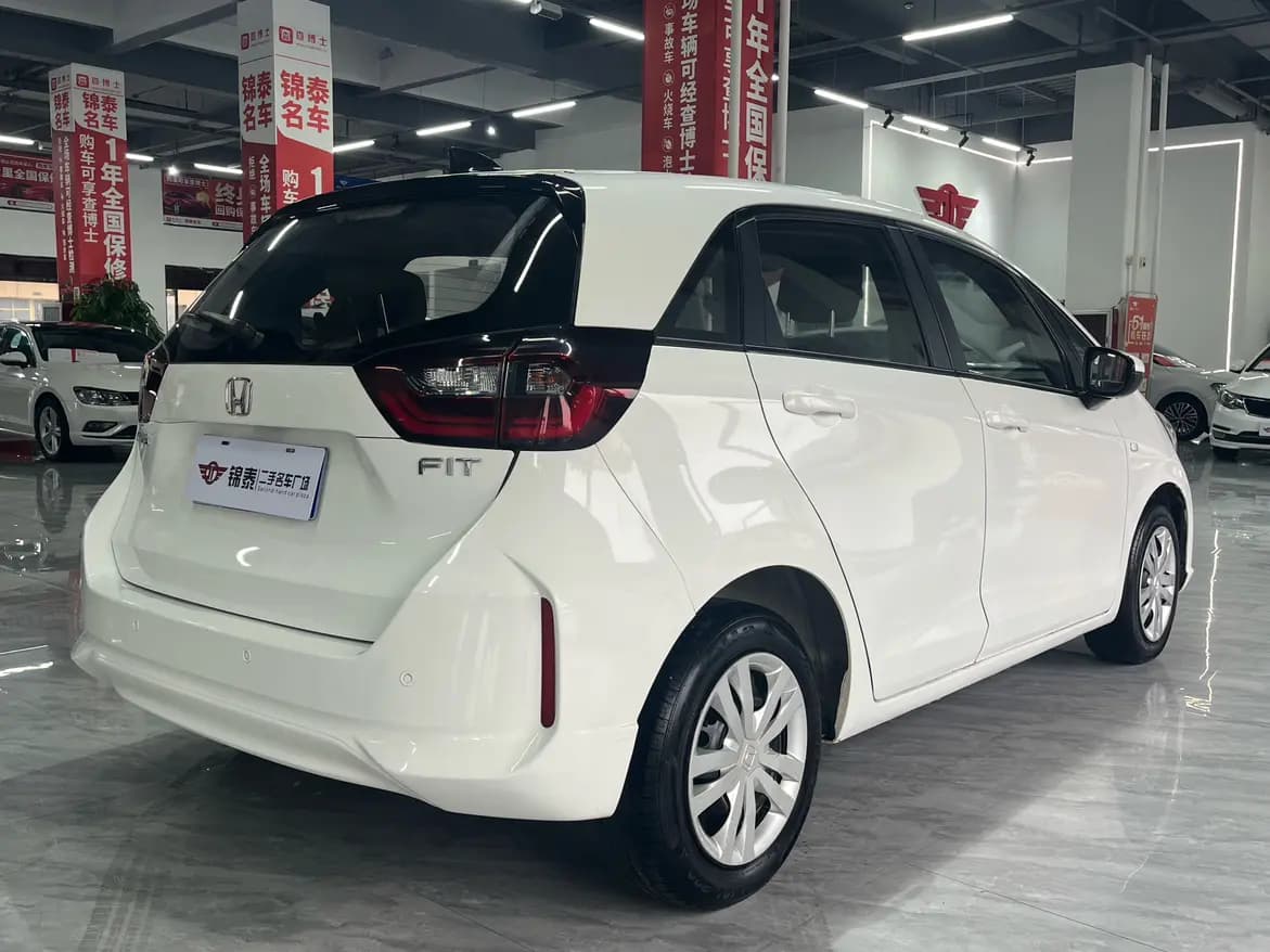 Honda Fit 2021 г. 112097 км. — фото 4