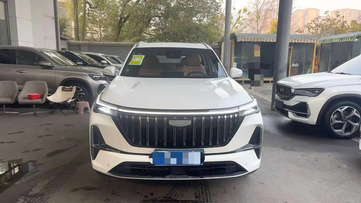 Geely Atlas L 2025 г. 283 км. — фото 2