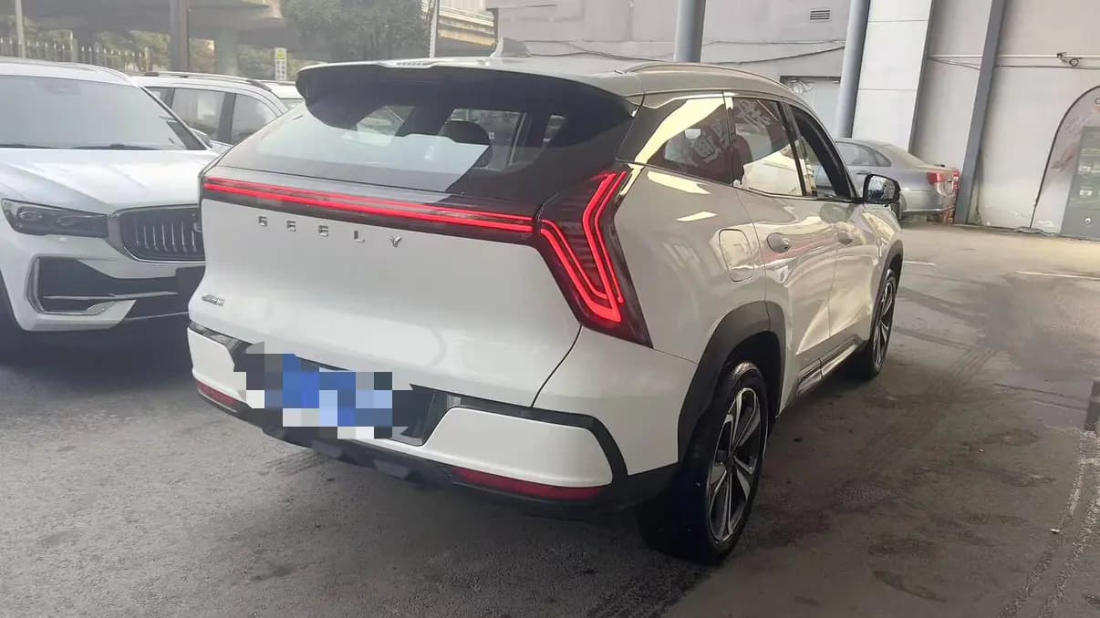 Geely Atlas L 2025 г. 283 км. — фото 4