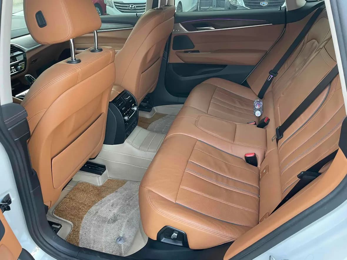 BMW 6 Series GT 2022 г. 70020 км. — фото 10
