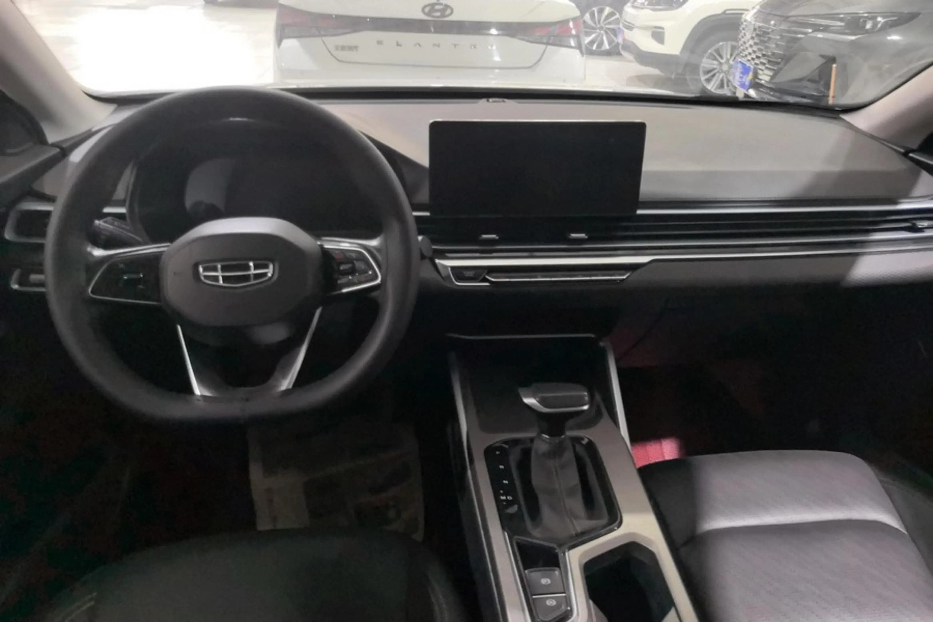 Geely Emgrand 2023 г. 14307 км. — фото 11