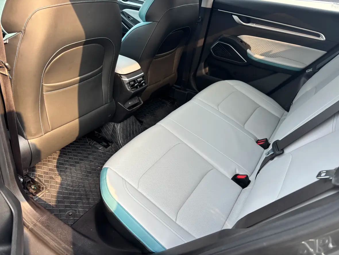 Geely Emgrand 2023 г. 33108 км. — фото 8