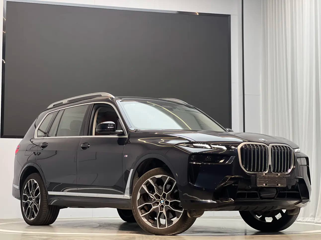 BMW X7 2024 г. 17037 км. — фото 3