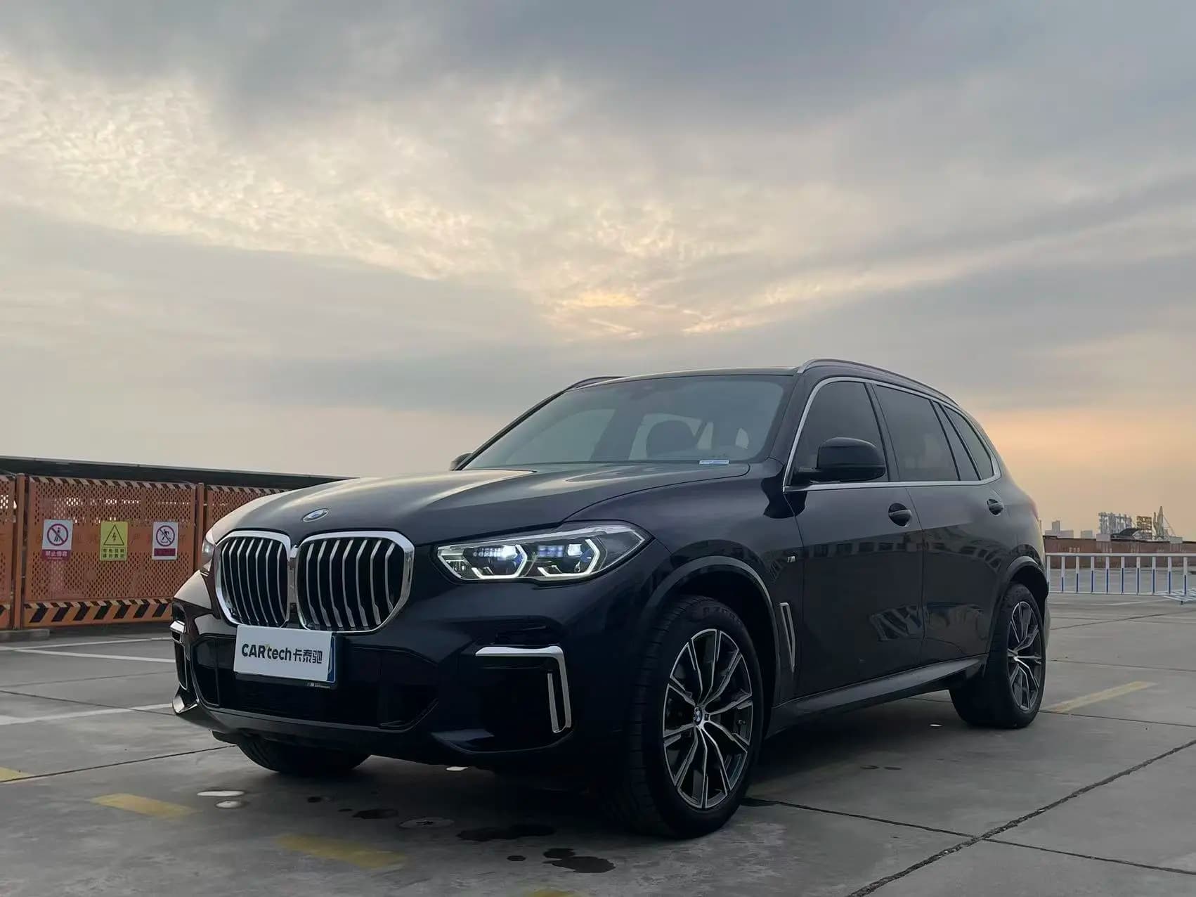 BMW X5 2023 г. 47111 км.