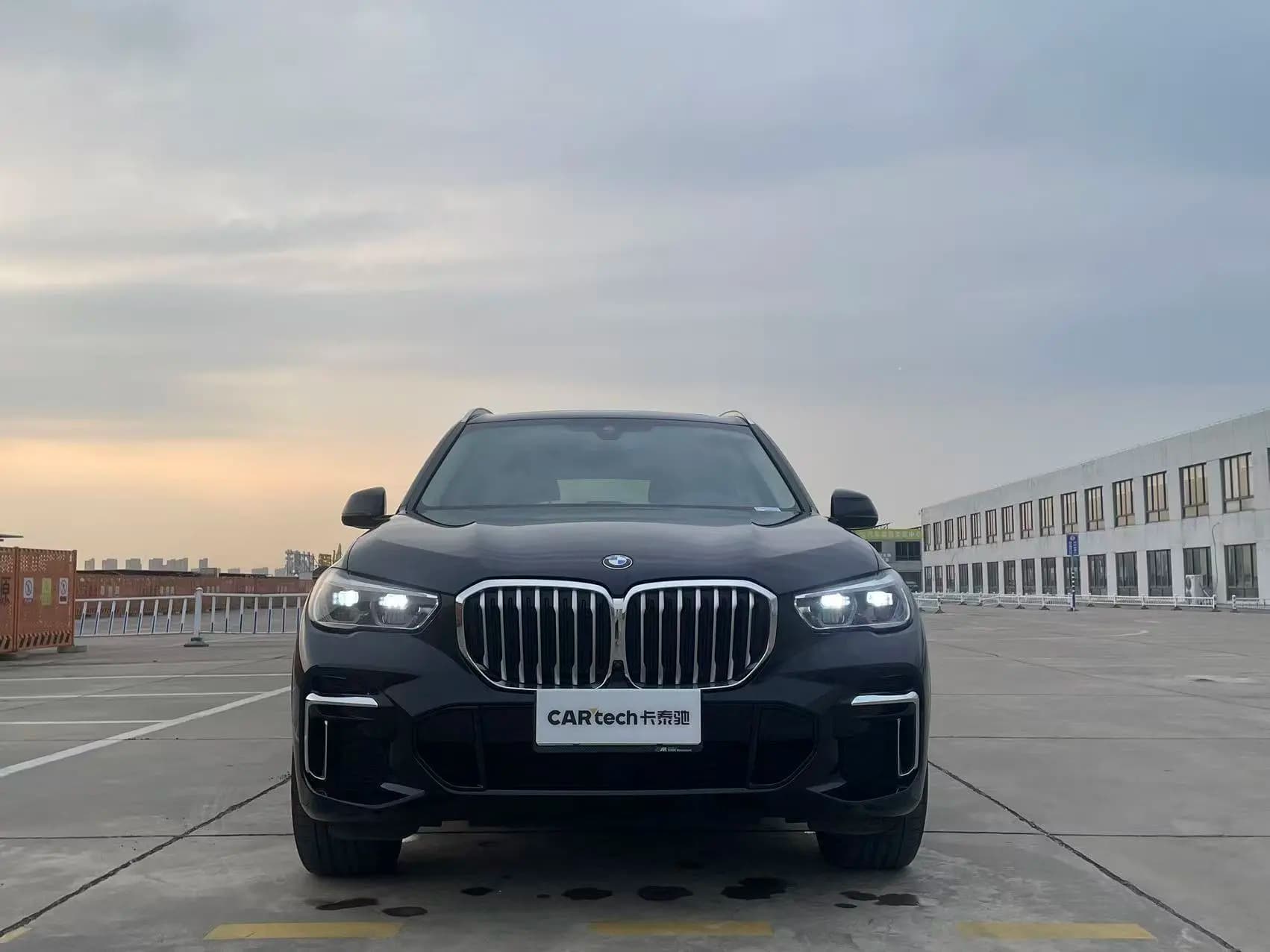 BMW X5 2023 г. 47111 км. — фото 2