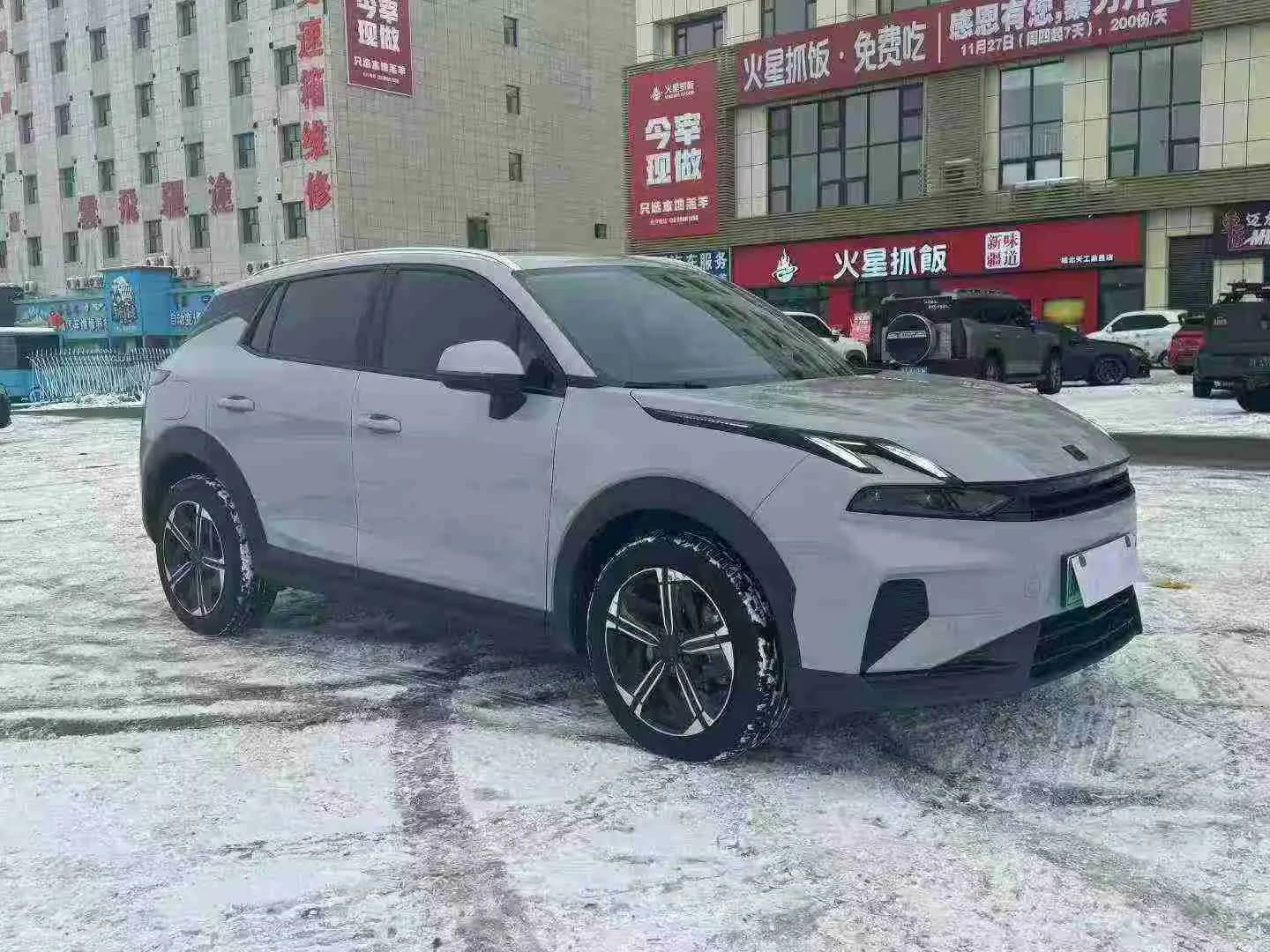 Lynk & Co 06 EM-P 2023 г. 40023 км. — фото 3
