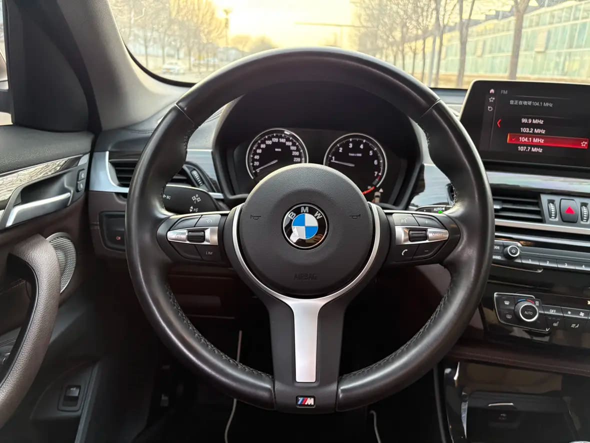 BMW X1 2021 г. 62738 км. — фото 18