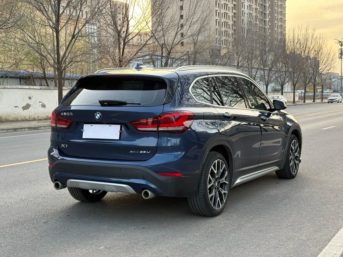BMW X1 2021 г. 62738 км. — фото 7