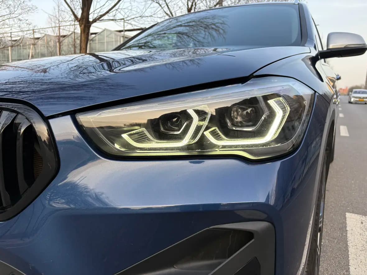 BMW X1 2021 г. 62738 км. — фото 9