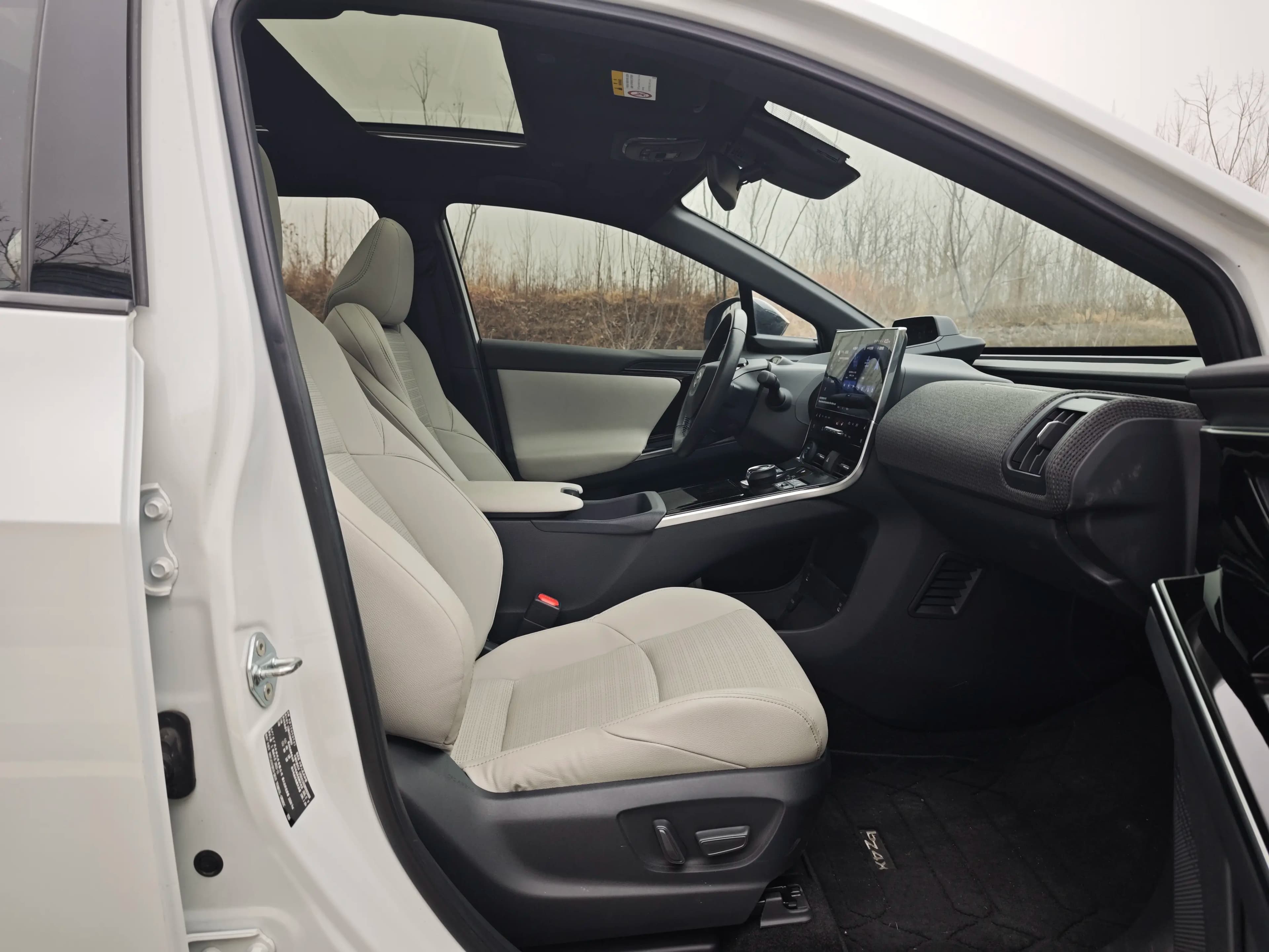Toyota GAC  bZ4X 2022 г. 4044 км. — фото 14