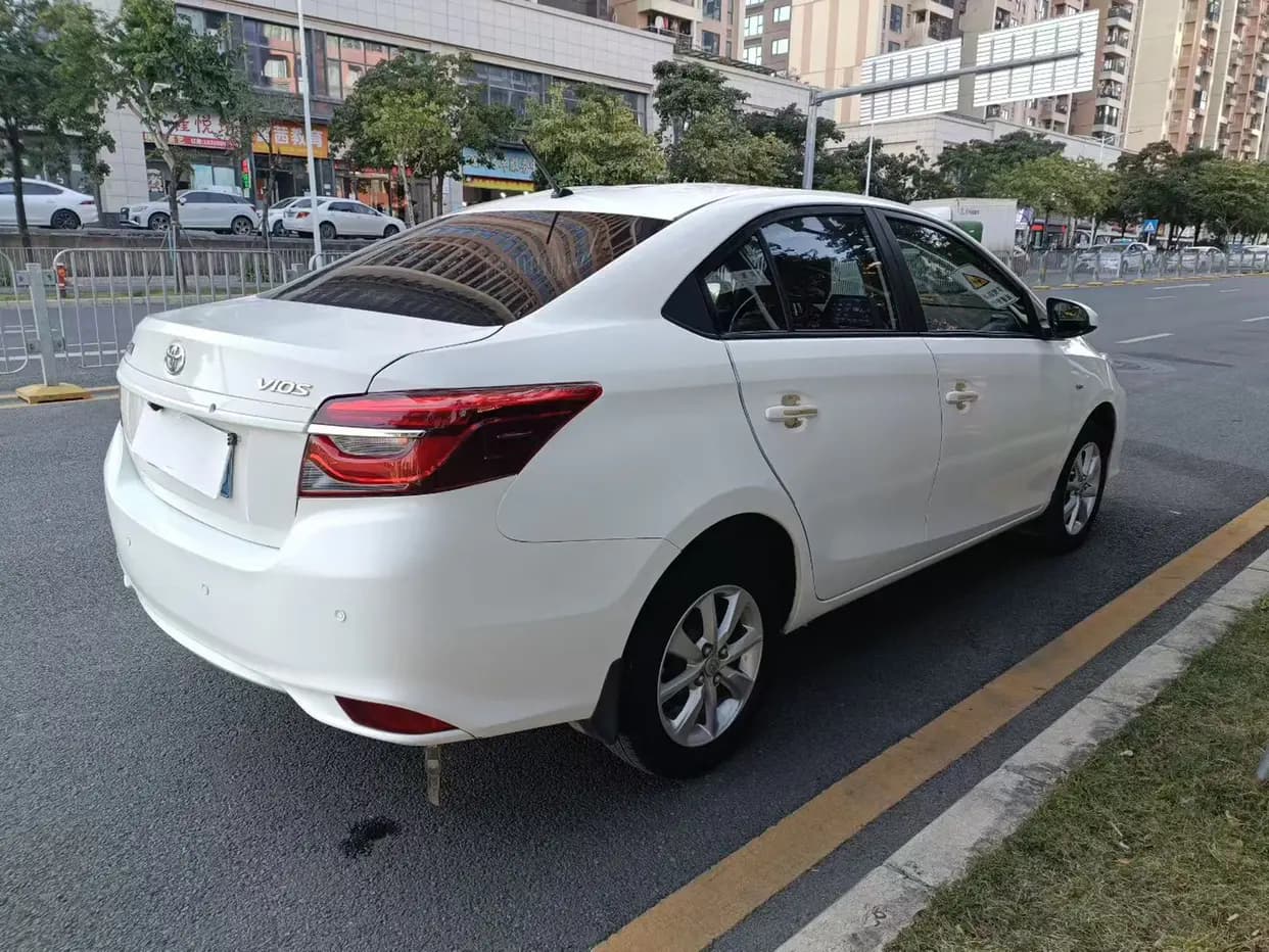 Toyota Vios 2021 г. 60077 км. — фото 5
