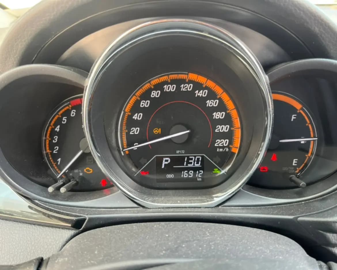 Toyota Yaris L 2023 г. 16941 км. — фото 6